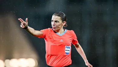 Aus&ecirc;ncia de &aacute;rbitra na Eurocopa cria atrito entre Federa&ccedil;&atilde;o Francesa e UEFA