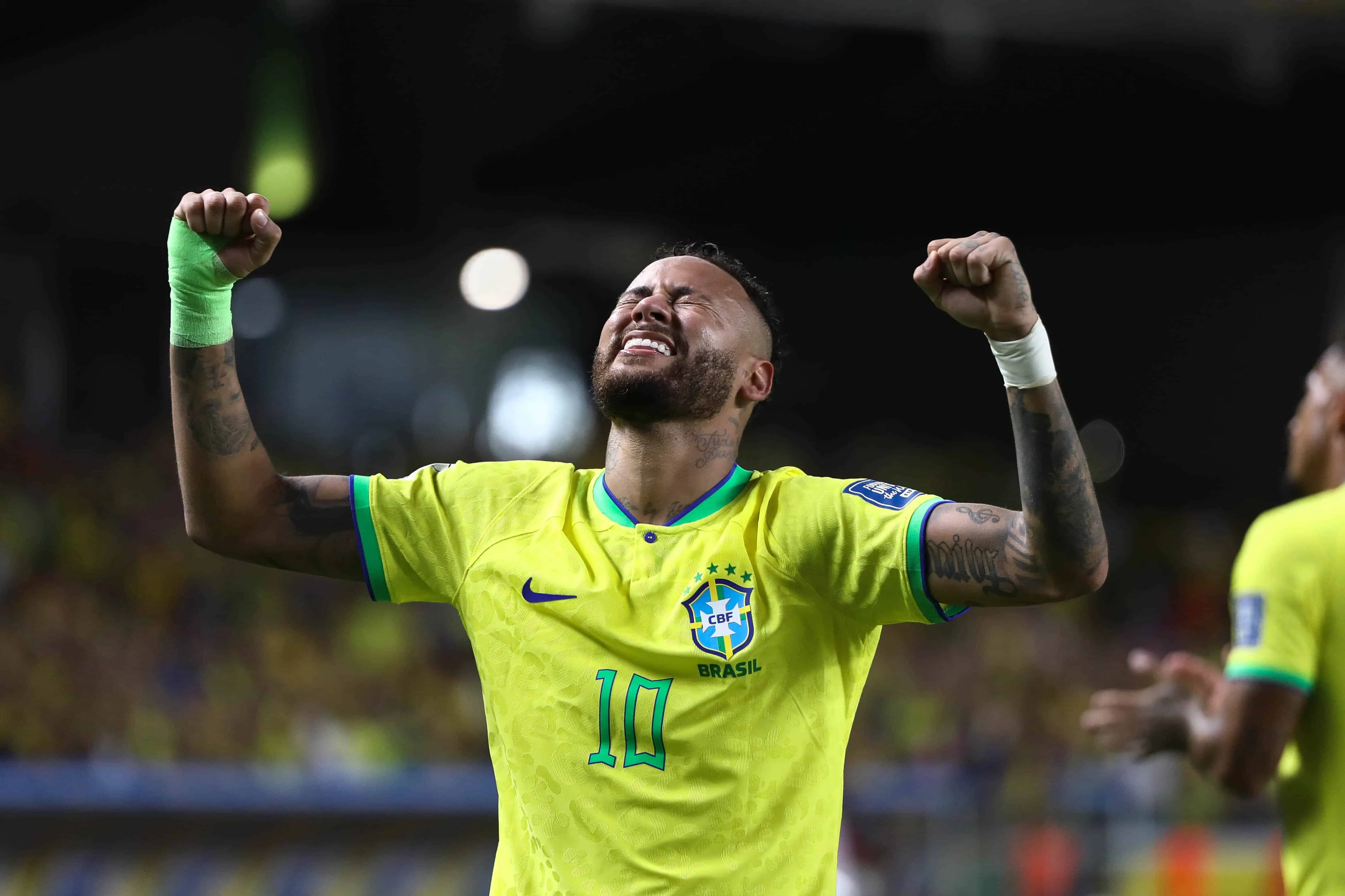 Campe&otilde;es mundiais pela Sele&ccedil;&atilde;o elegem uma condi&ccedil;&atilde;o para convoca&ccedil;&atilde;o de Neymar