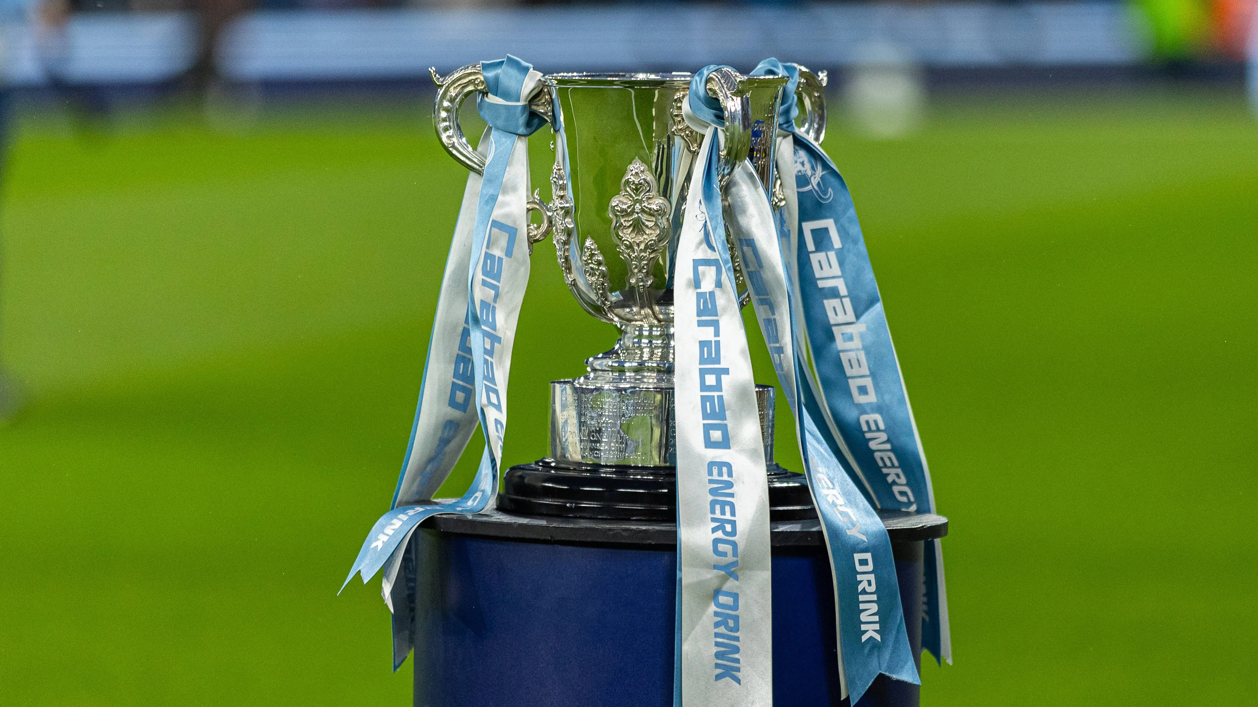 Copa da Liga Inglesa &eacute; jogo &uacute;nico? Tem p&ecirc;naltis? Entenda como funciona