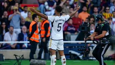 Impar&aacute;vel, Bellingham decide para o Real Madrid com gola&ccedil;o e virada nos acr&eacute;scimos contra o Barcelona