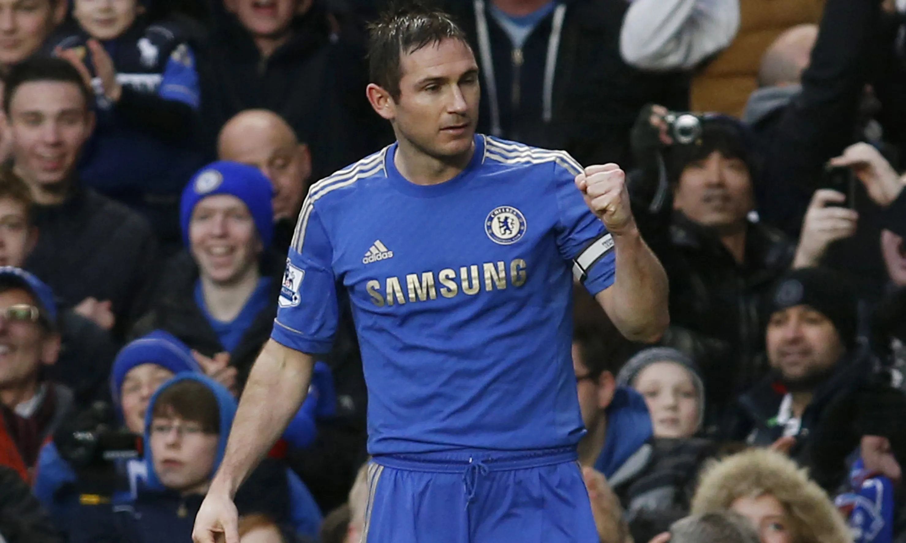Chelsea retoma 3&ordm; lugar sob o brilho de Lampard e Hazard