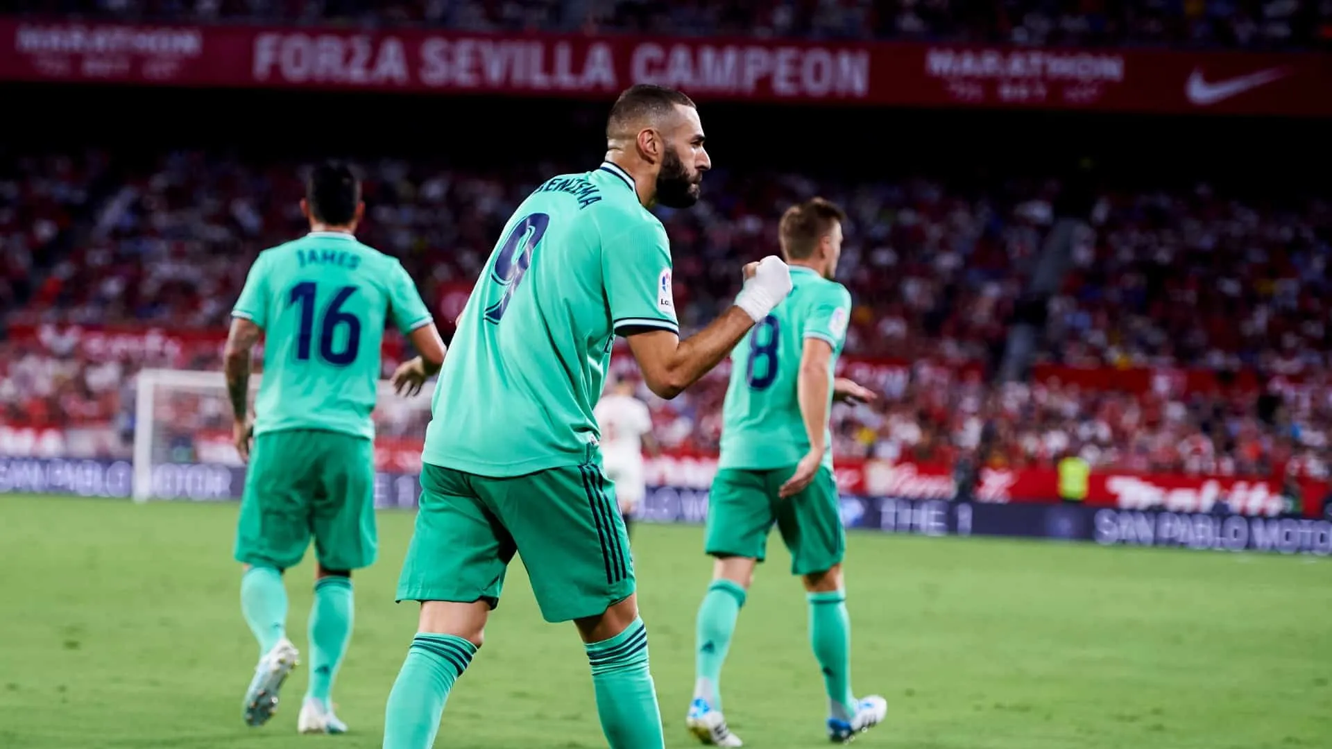 Para aliviar a crise, uma vit&oacute;ria importante: Real Madrid derrota o Sevilla no Ram&oacute;n S&aacute;nchez