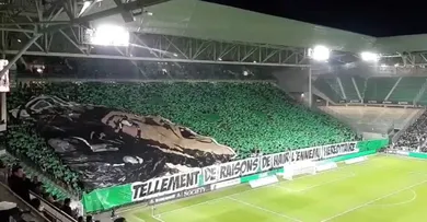 Com direito a mosaico do filme Laranja Mec&acirc;nica, Saint-&Eacute;tienne vence cl&aacute;ssico e deixa bomba nas m&atilde;os do Lyon