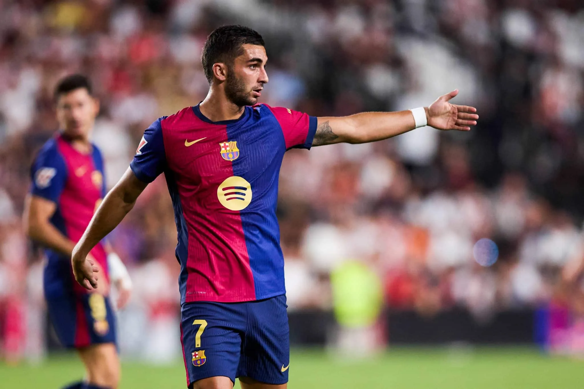 Barcelona confirma mais uma les&atilde;o no elenco de Hansi Flick antes da Data Fifa