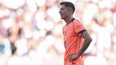 Com lei do ex, Barcelona &eacute; goleado em seu pior jogo e justifica sumi&ccedil;o de Lewandowski