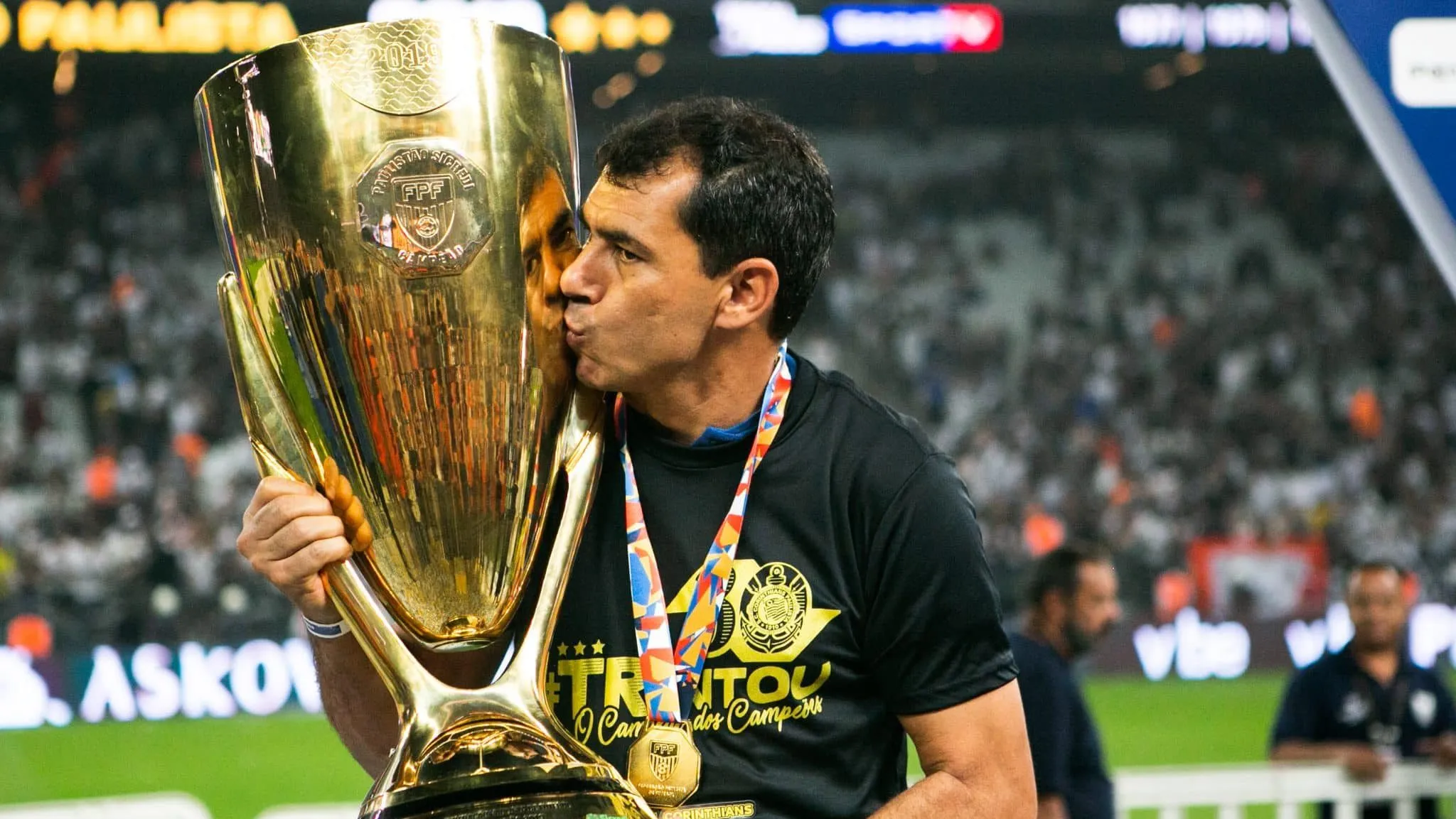 Mesmo com plano frustrado, Corinthians n&atilde;o desiste de Carille e &lsquo;cozinha&rsquo; Ram&oacute;n D&iacute;az