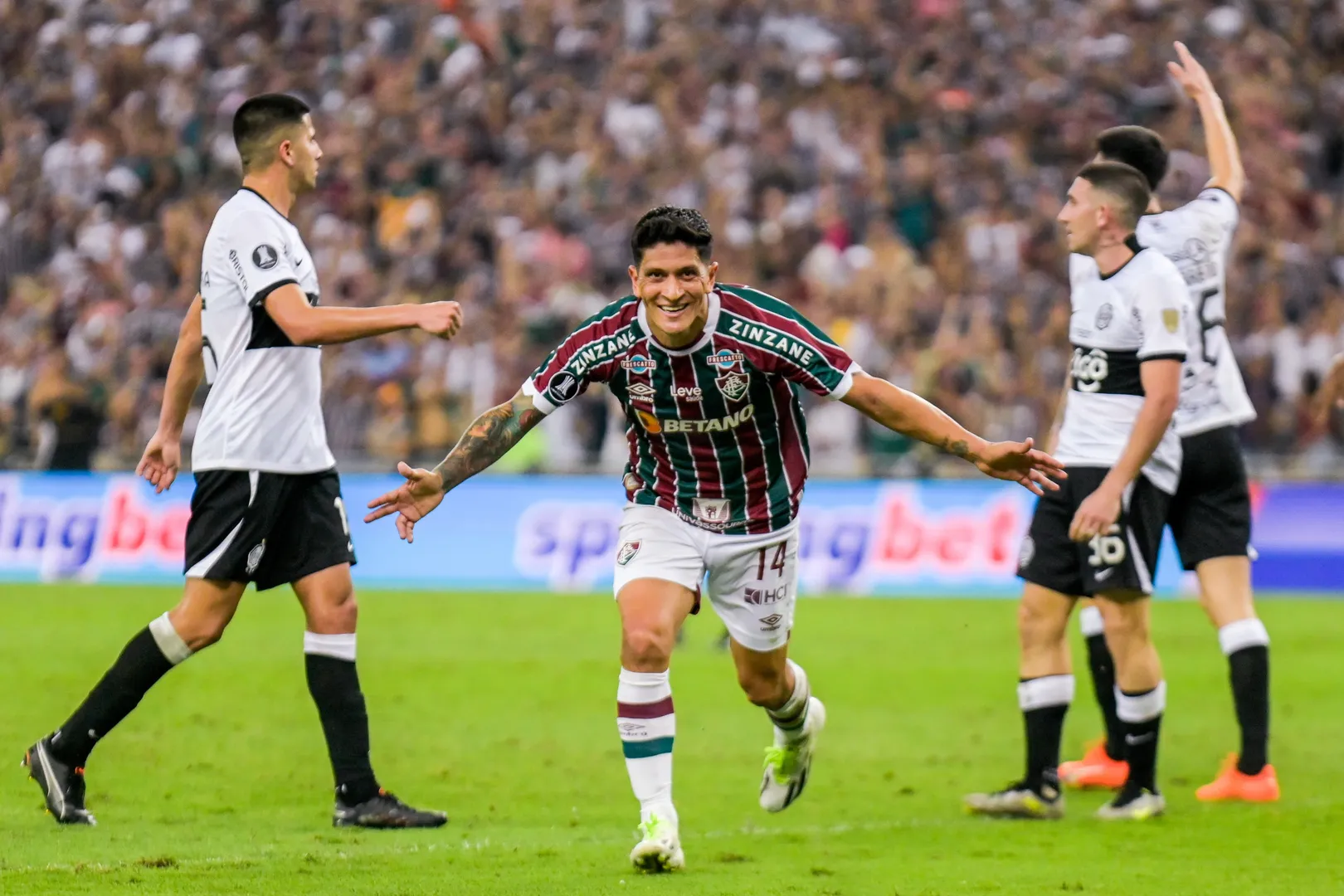 Fluminense se sobrep&ocirc;s e eliminou o Olimpia, do Paraguai, um dos tr&ecirc;s clubes fora de Brasil e Argentina a conquistar a Libertadores nos anos 2000 - Foto: Icon sport