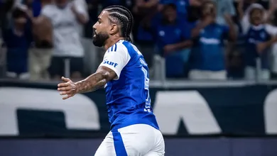 Cruzeiro de Jardim mostra sua cara e Gabigol inova com comemora&ccedil;&atilde;o &lsquo;&agrave; l&aacute;&rsquo; Montillo