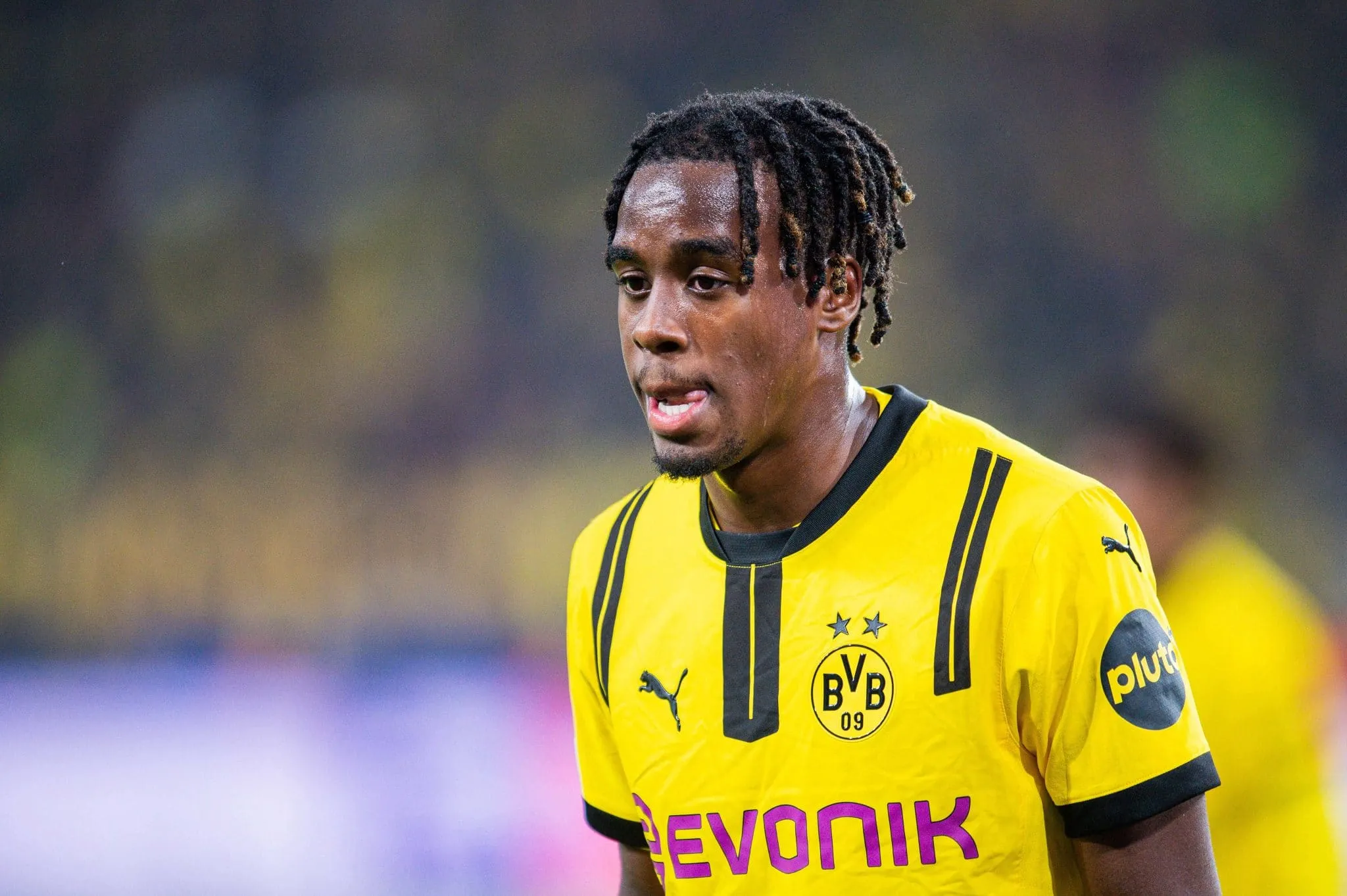 &lsquo;Novo Bellingham&rsquo; sai do banco para salvar Dortmund antes de reencontro com Real Madrid