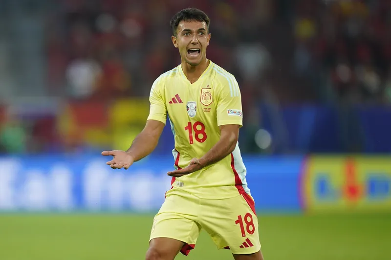 Foto: (IconSport) - Alvo do Liverpool, Mart&iacute;n Zubimendi defendeu a Espanha na Eurocopa 2024