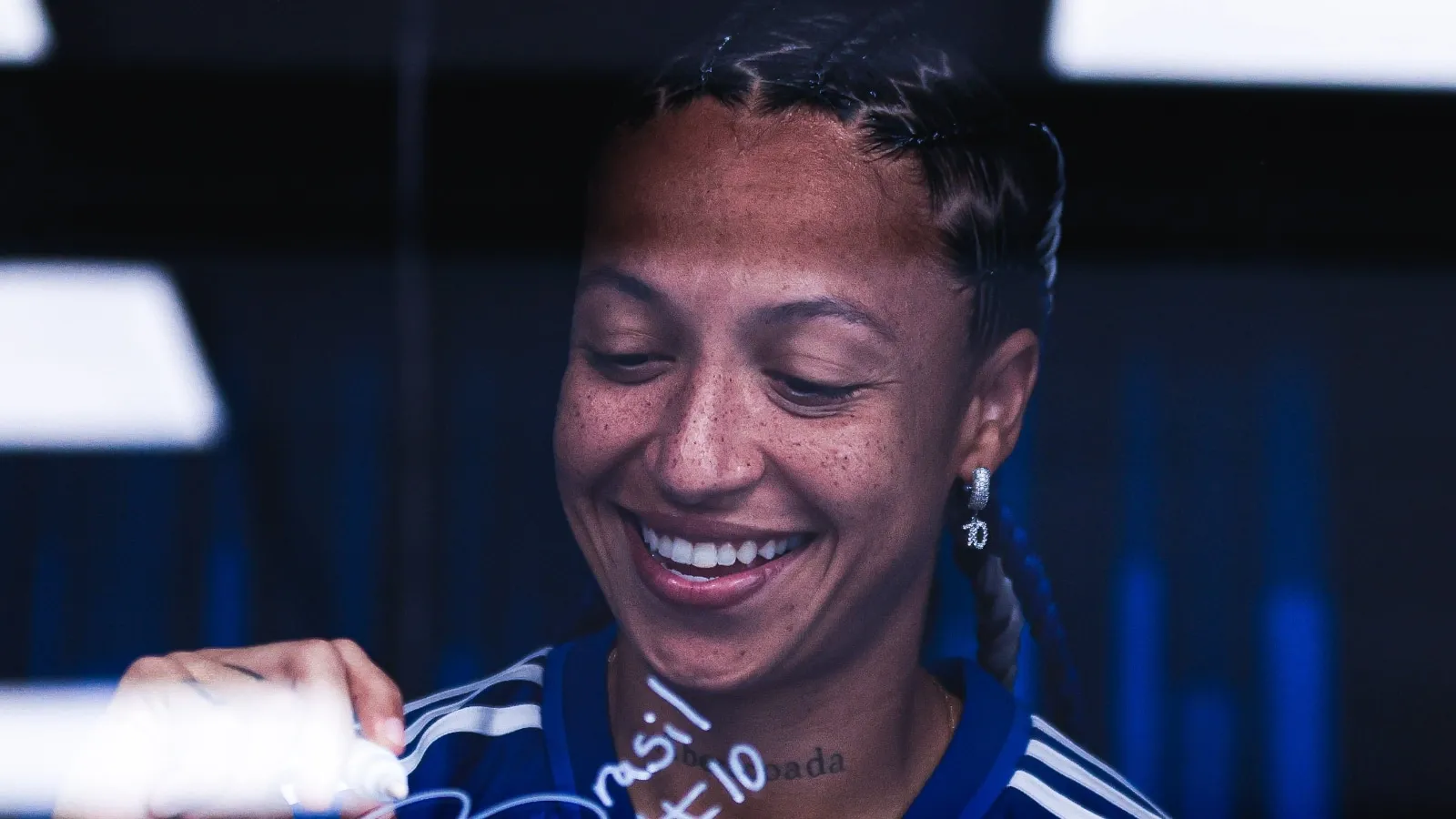 Renova&ccedil;&atilde;o e base: Cruzeiro d&aacute; novos sinais de compromisso com o futebol feminino