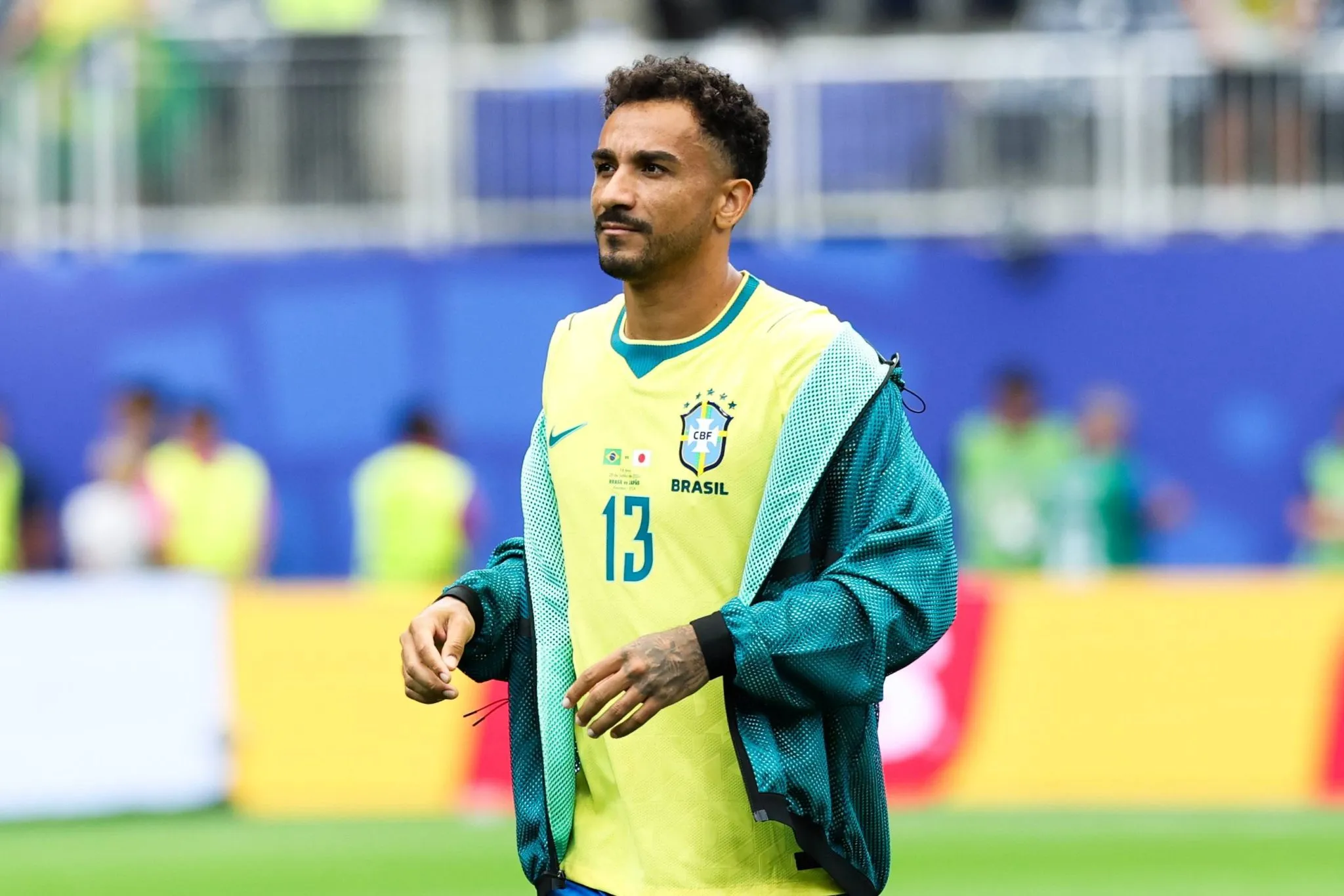 Danilo em jogo da sele&ccedil;&atilde;o brasileira contra o Jap&atilde;o na Copa do Mundo