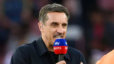 Neville elege brasileiro e ex-Real Madrid como piores contrata&ccedil;&otilde;es do United p&oacute;s-Ferguson