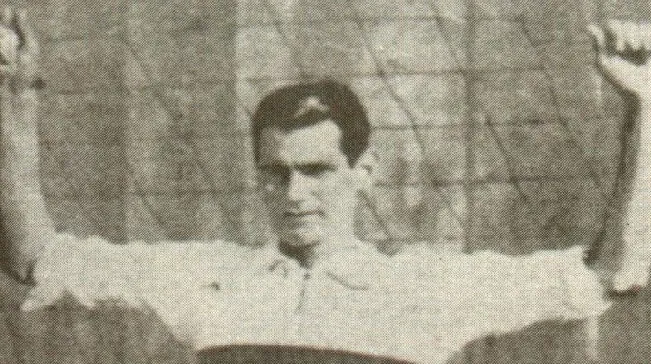 Os 120 anos de Lara, o craque imortal honrado at&eacute; no hino pelos gremistas