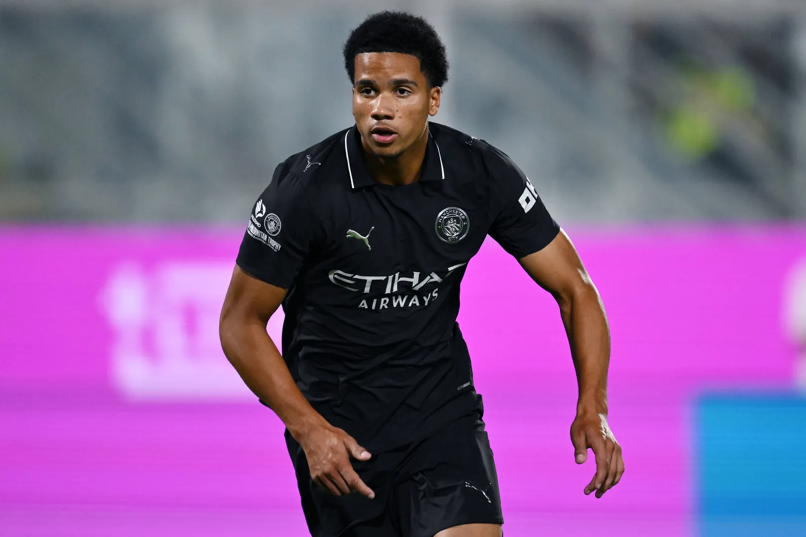 Mukasa pelo Manchester City (Foto: Imago)