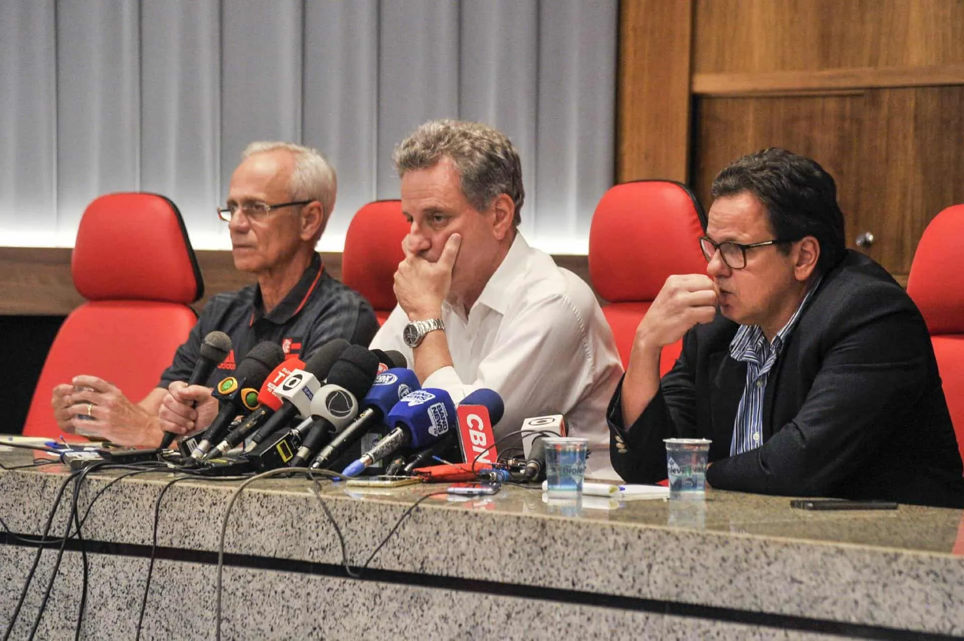 Reuni&atilde;o com prefeitura e negocia&ccedil;&atilde;o com Caixa: Flamengo d&aacute; passos por est&aacute;dio pr&oacute;prio