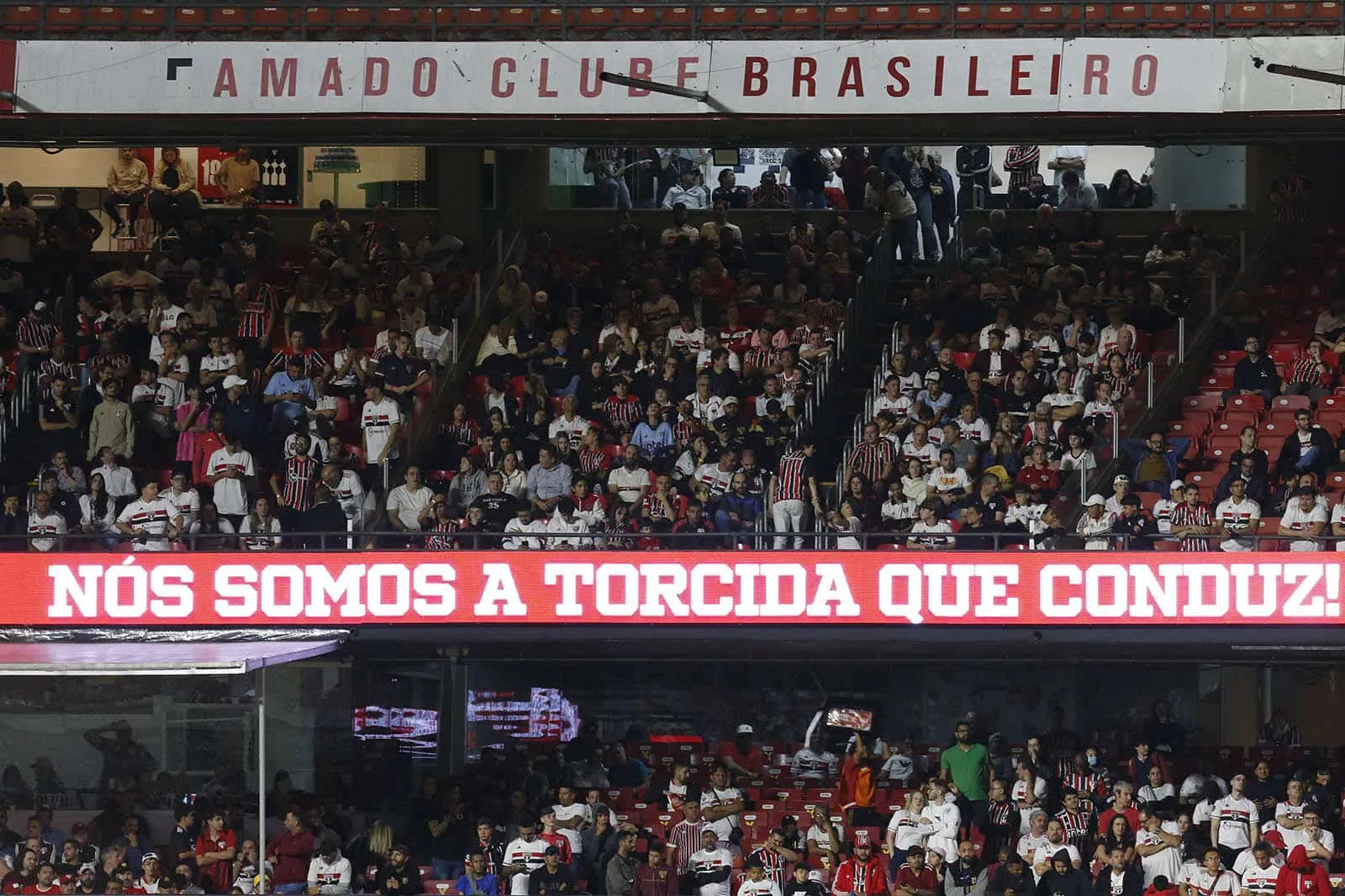 S&atilde;o Paulo bate 1 milh&atilde;o de torcedores no MorumBIS e encaminha vaga na Copa do Brasil