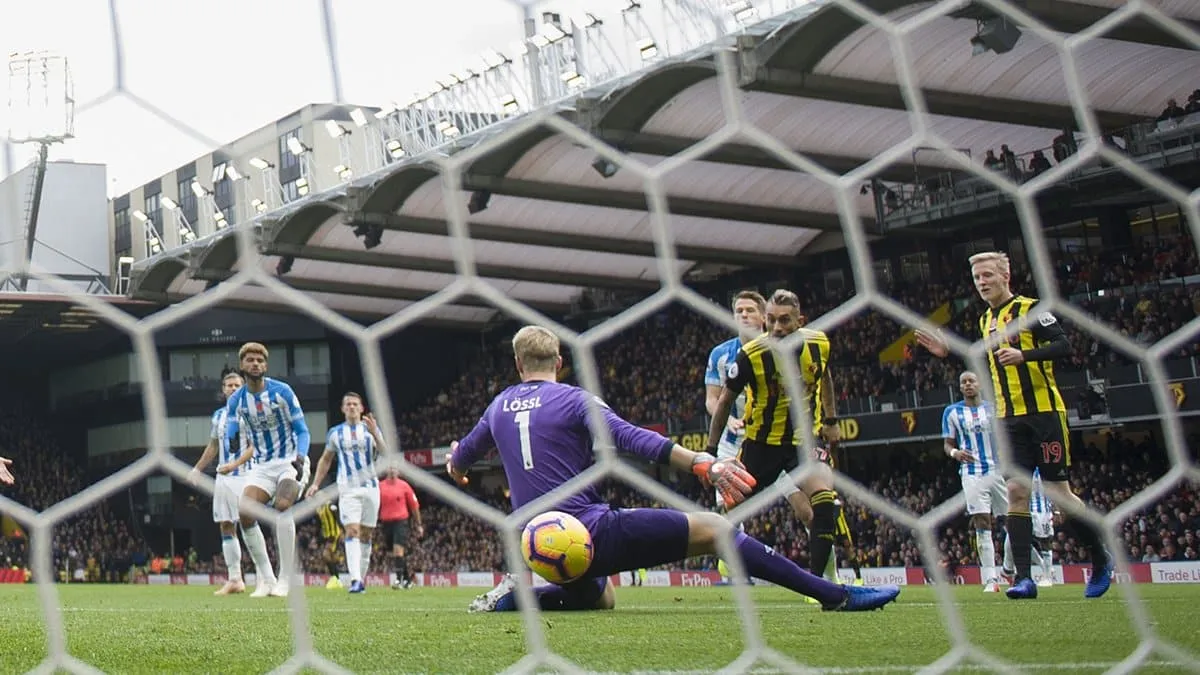 Sobrou habilidade nestes dois gola&ccedil;os do Watford, fazendo fila na defesa advers&aacute;ria