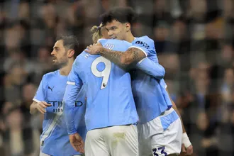 Her&oacute;i inesperado &lsquo;desmente&rsquo; Guardiola e refor&ccedil;a momento do Manchester City em busca do t&iacute;tulo
