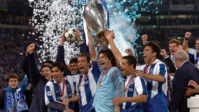 Porto surpreendeu e conquistou a Europa em final alternativa de Champions League h&aacute; 20 anos