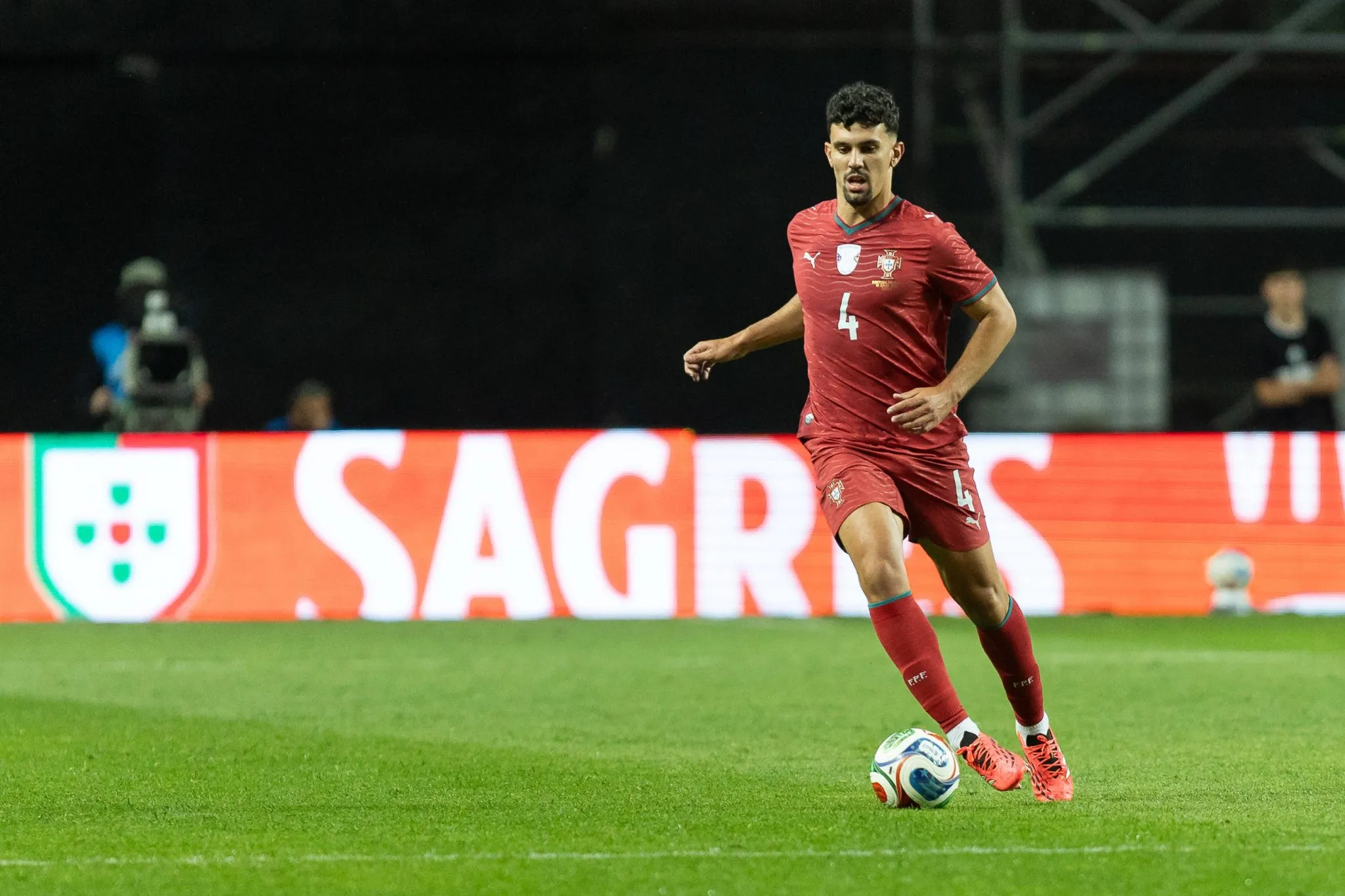 Tom&aacute;s Ara&uacute;jo em a&ccedil;&atilde;o pela sele&ccedil;&atilde;o portuguesa. Foto: IMAGO/Zuma Press Wire