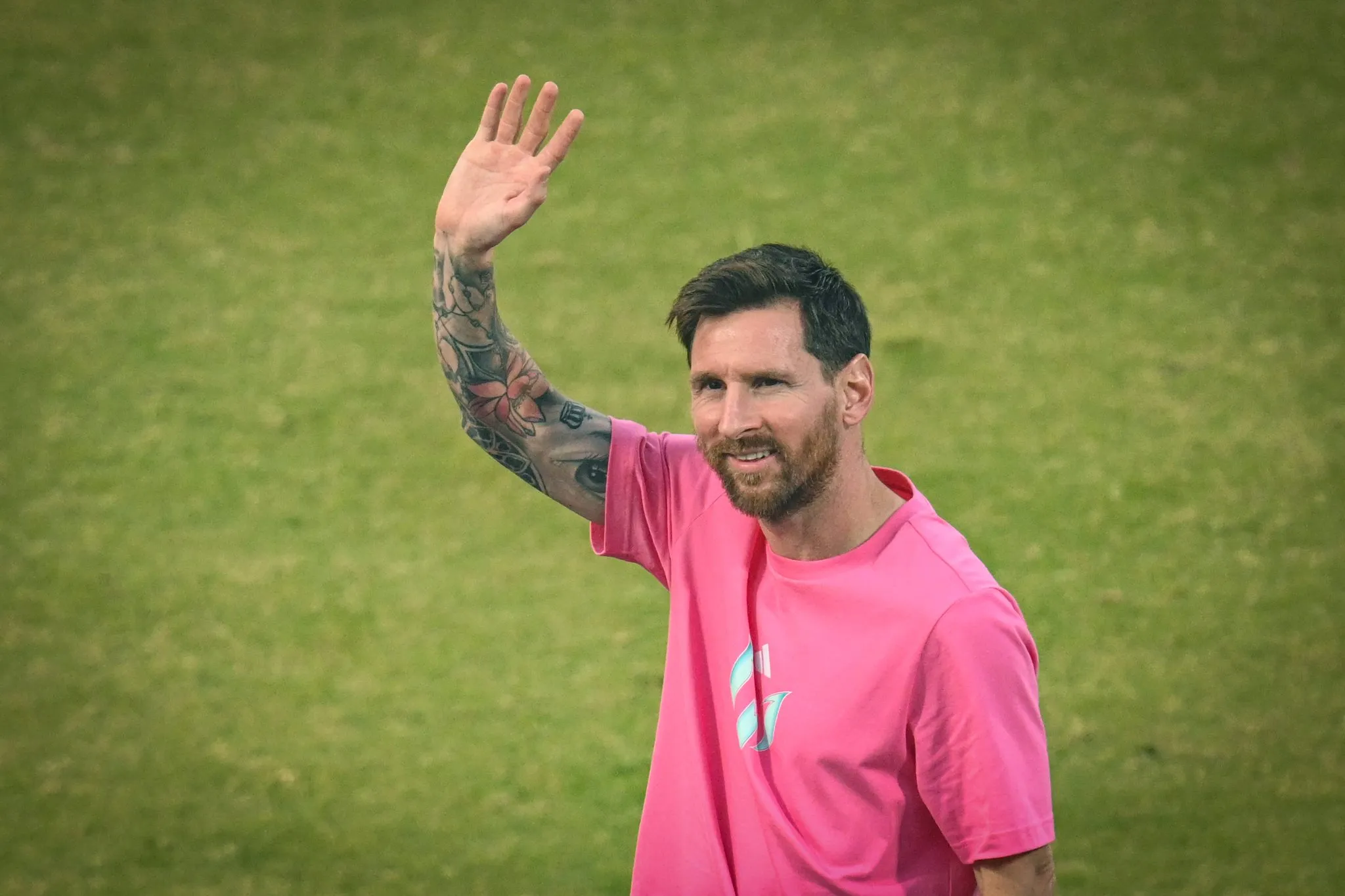 &lsquo;Ofereci a Messi 1,4 bilh&atilde;o de euros, e ele rejeitou a oferta&rsquo;