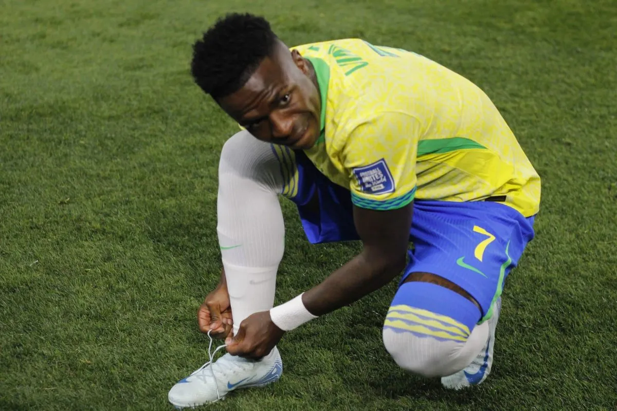 Vinicius Jr amarra chuteira em jogo da Sele&ccedil;&atilde;o Brasileira