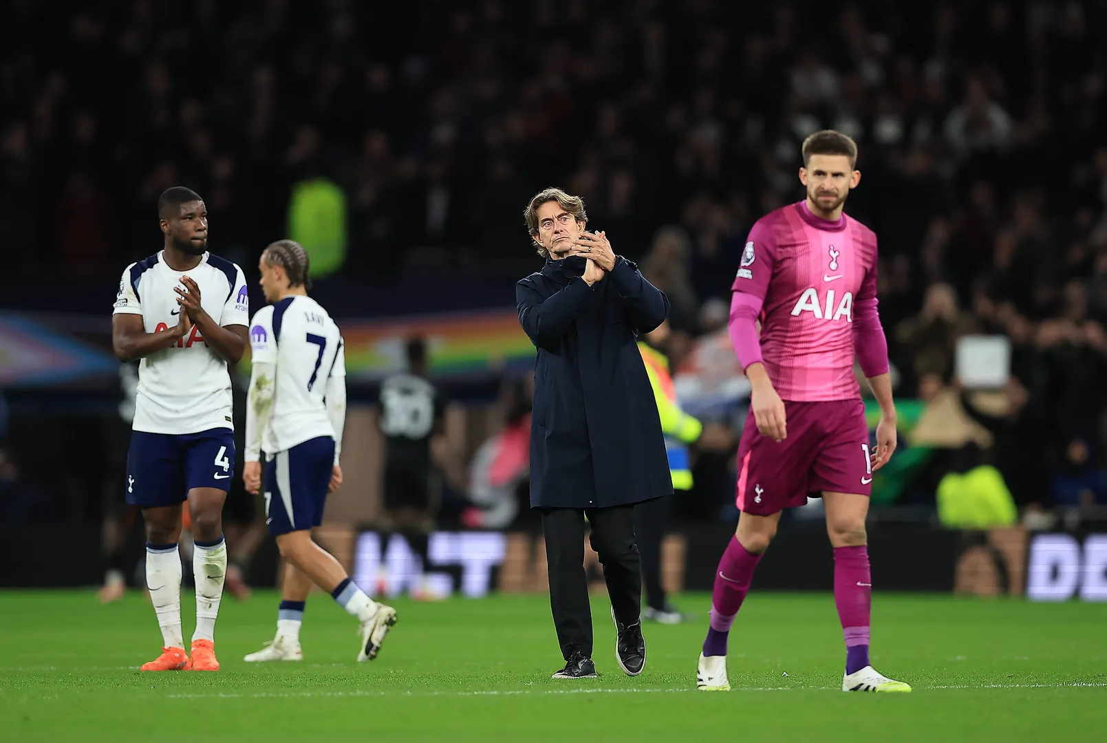 Thomas Frank e Tottenham sofrem mais uma derrota (Foto: IMAGO / Pro Sports Images)