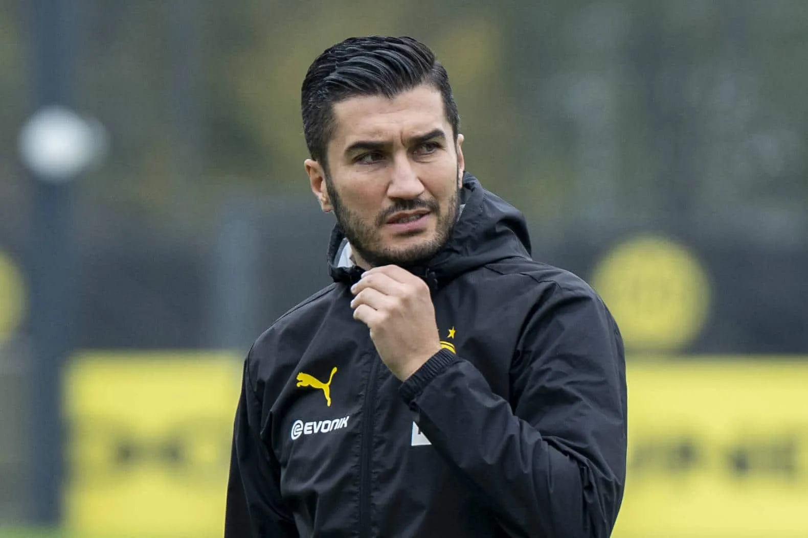 Dortmund vai de vice-campe&atilde;o europeu a pior in&iacute;cio em 10 anos e t&eacute;cnico balan&ccedil;a