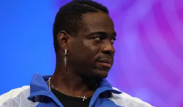 Como site fez Balotelli parar na segunda divis&atilde;o dos Emirados &Aacute;rabes