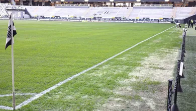Atl&eacute;tico-MG: especialista explica o que afeta p&eacute;ssimo gramado da Arena MRV