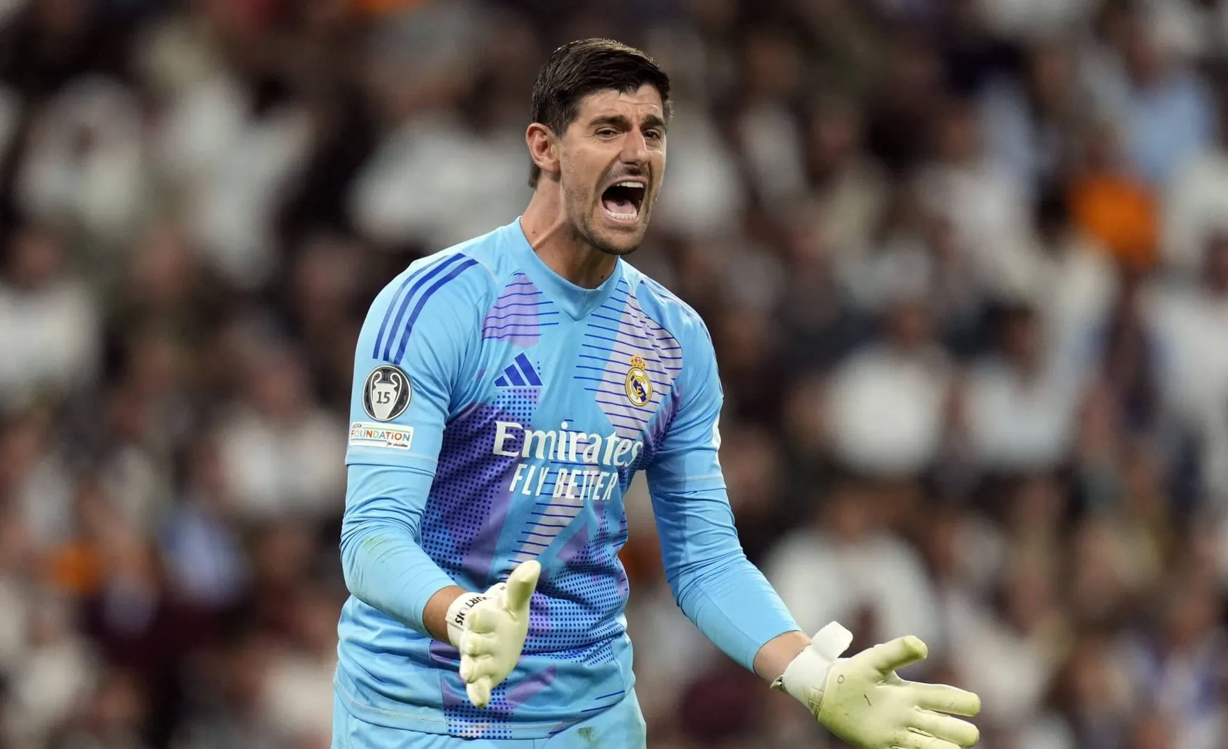 Courtois em a&ccedil;&atilde;o pelo Real Madrid