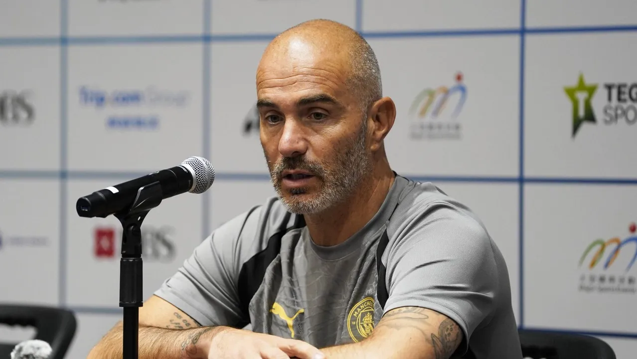 Enzo Maresca durante jogo