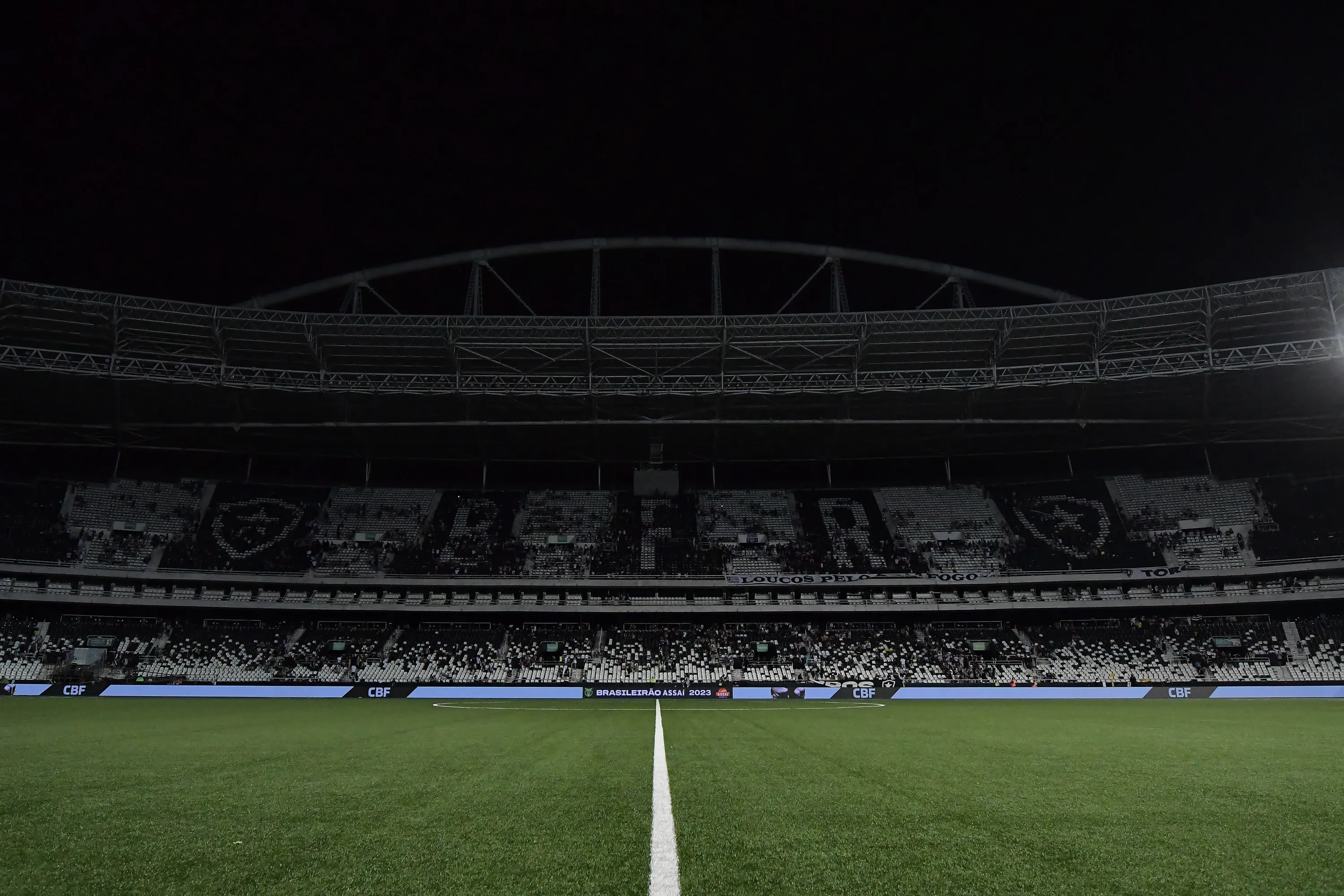 CBF rasga o pr&oacute;prio regulamento para encaixar sequ&ecirc;ncia de Botafogo x Athletico-PR em calend&aacute;rio apertado