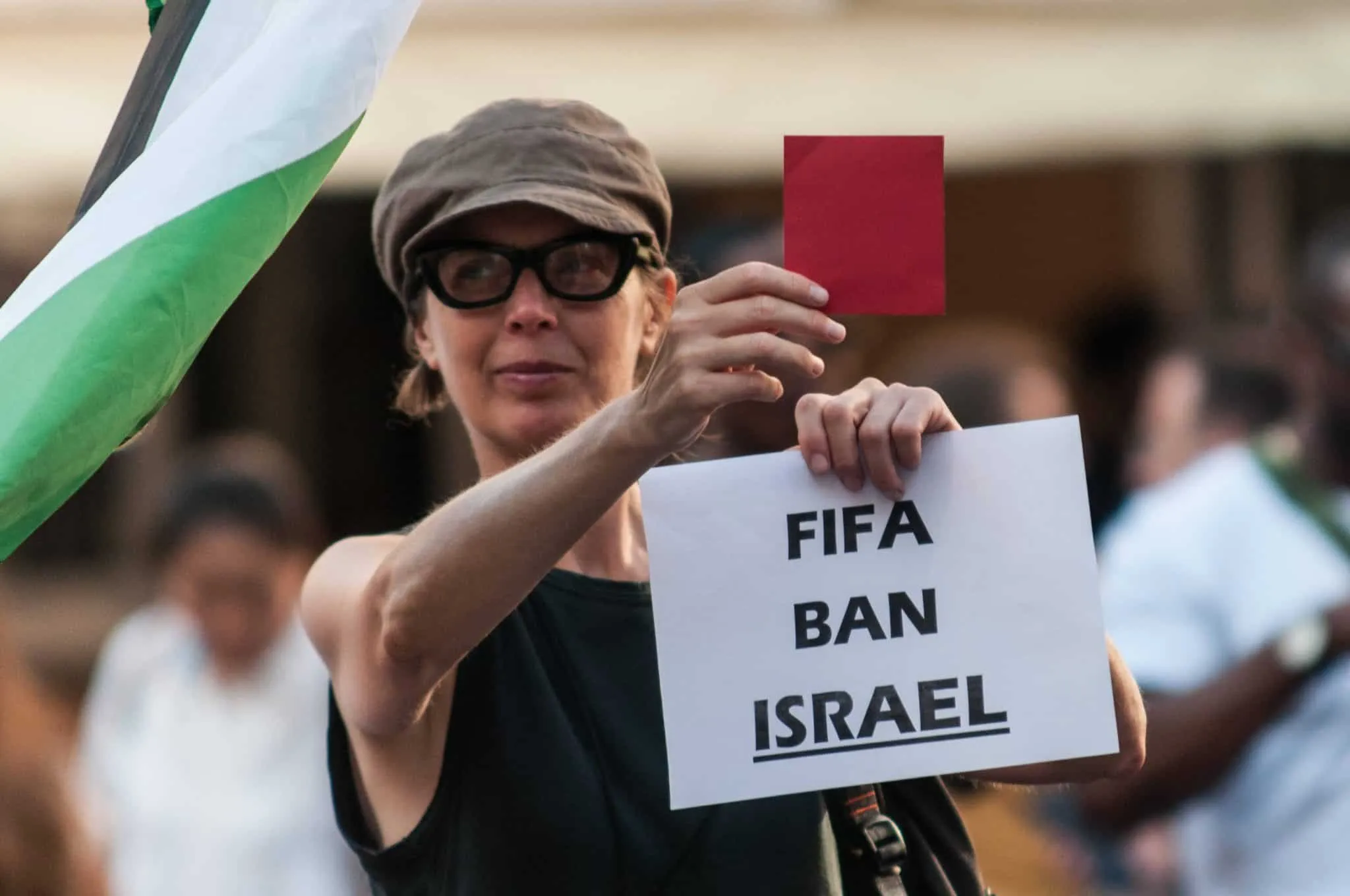 Uefa avan&ccedil;a para suspender Israel de competi&ccedil;&otilde;es e Fifa vive impasse por rela&ccedil;&atilde;o com Trump