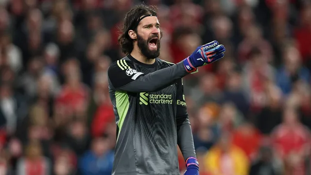 &lsquo;Alisson &eacute; um dos melhores do mundo, muito calmo em todas as situa&ccedil;&otilde;es&rsquo;