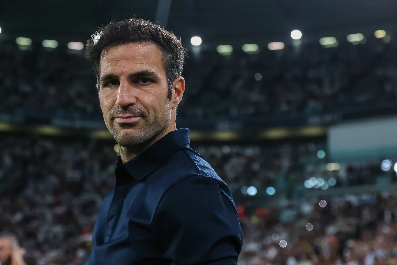 O t&eacute;cnico Cesc F&agrave;bregas durante jogo do Como