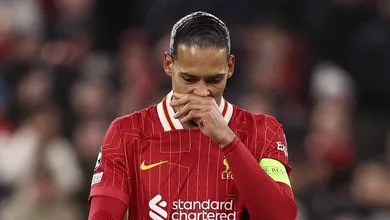 O risco que o Liverpool pode correr ao renovar com Van Dijk