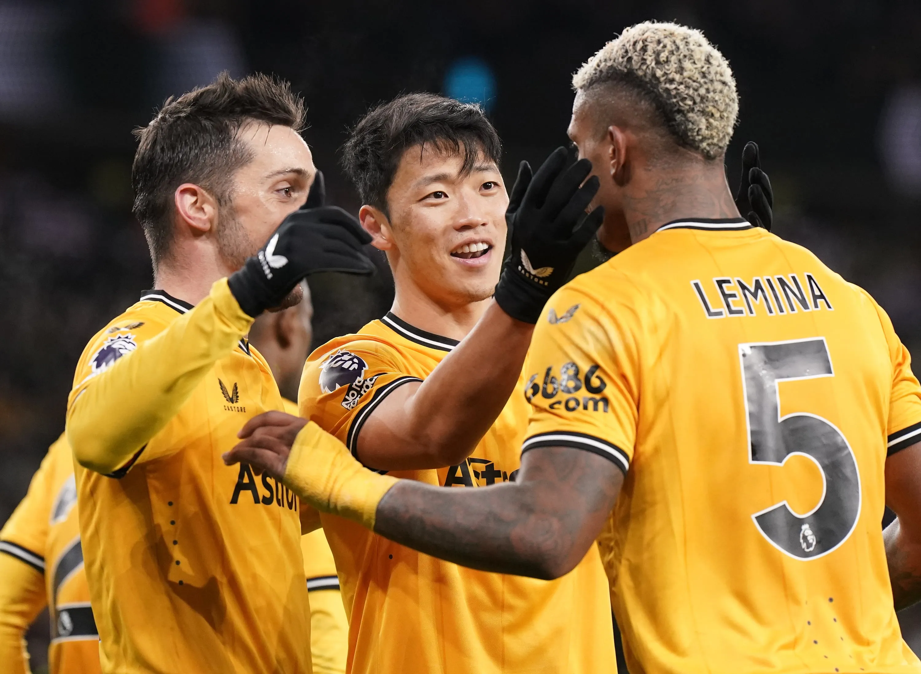 Hwang Hee-chan garante vit&oacute;ria do Wolverhampton sobre o Burnley, mas o brilho real foi de outro nome