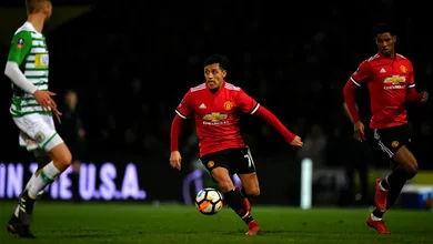 S&aacute;nchez atua 70 minutos na estreia e j&aacute; d&aacute; um aperitivo do que pode fazer pelo United