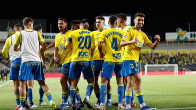 Cir&uacute;rgico, Las Palmas venceu e encerrou o embalo do Atl&eacute;tico de Madrid
