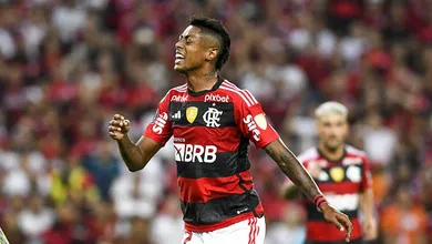 Flamengo: ap&oacute;s volta &lsquo;&agrave; la 2019&rsquo;, les&atilde;o freia retomada de Bruno Henrique