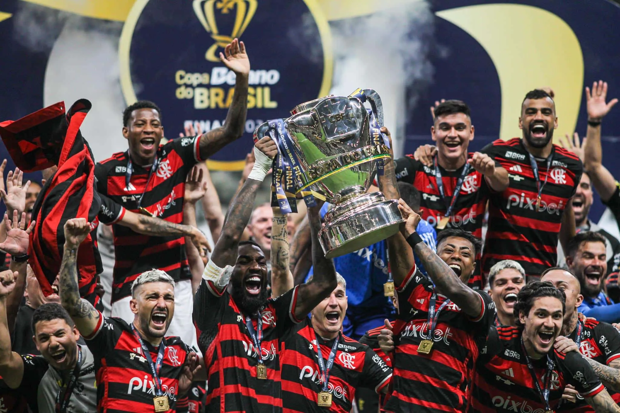 Flamengo e Cruzeiro garantem marcos hist&oacute;ricos na Arena MRV, casa do Atl&eacute;tico-MG