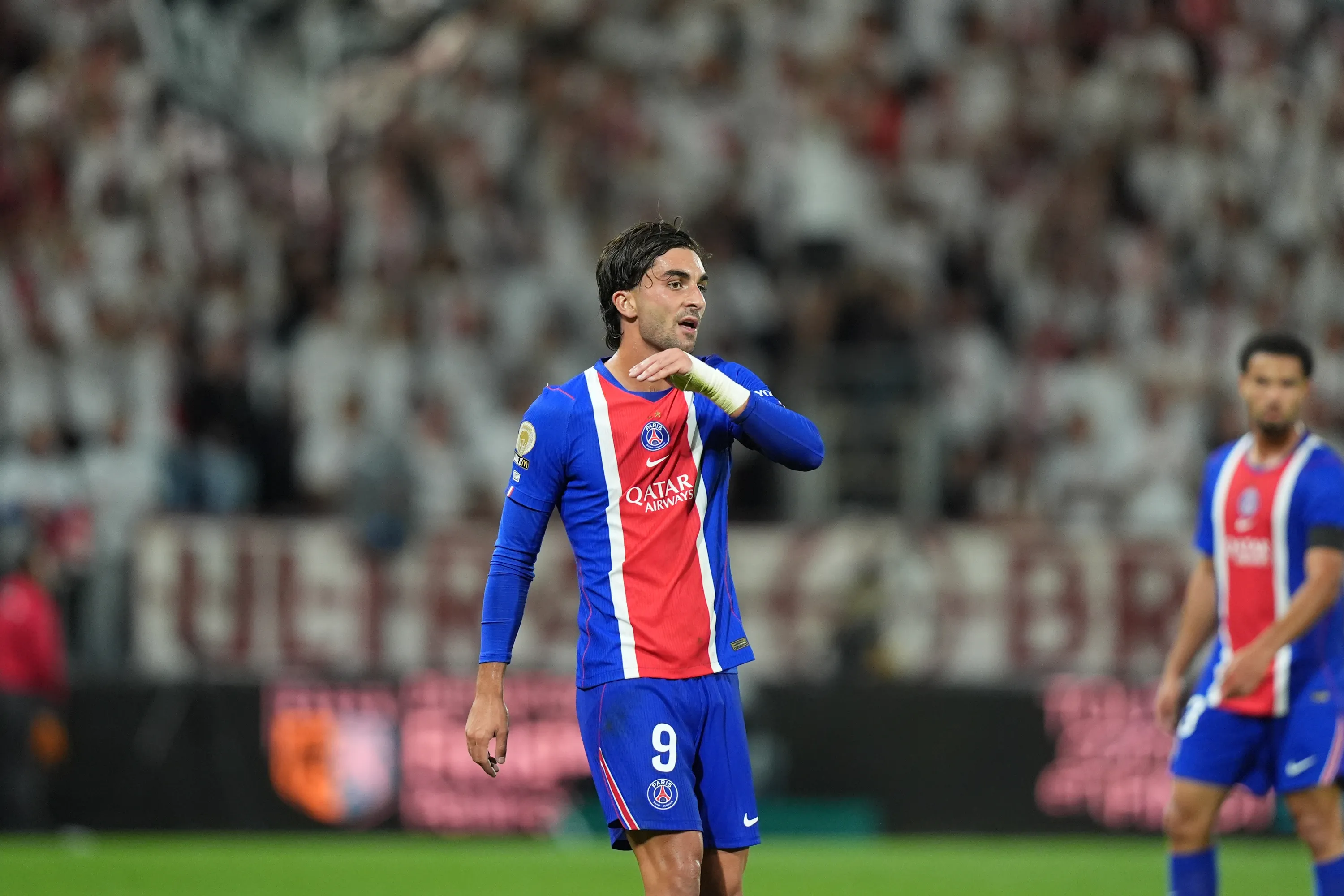 Ferran Torres durante partida entre Brest e PSG (Foto: Daniel Derajinski/Icon Sport)