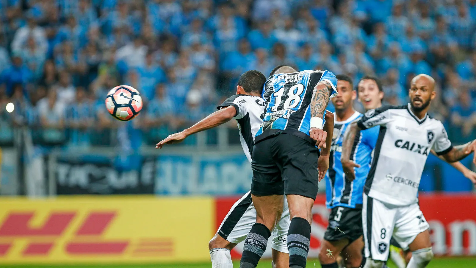 De veias abertas, Gr&ecirc;mio teve o esp&iacute;rito preciso para superar as adversidades e eliminar o Botafogo