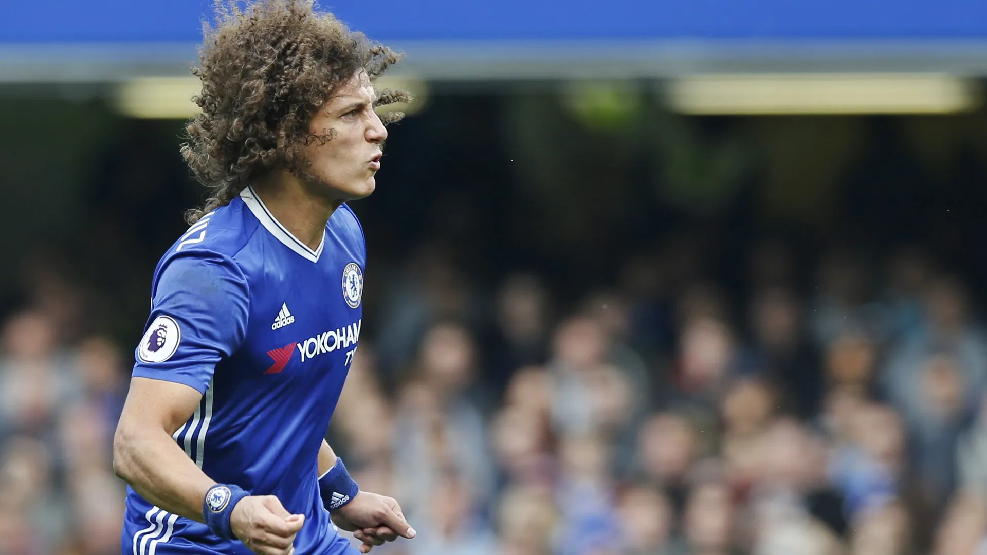 Gary Neville diz que David Luiz &eacute; perfeito para o Chelsea, que n&atilde;o precisa mais de Terry