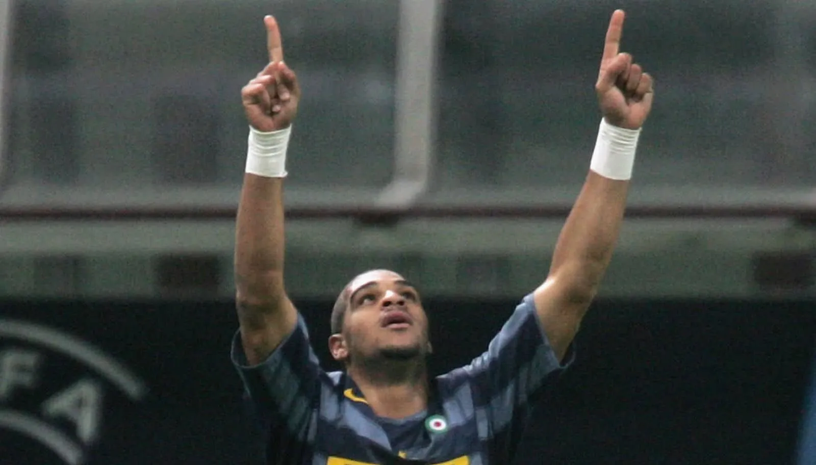 Na &uacute;ltima vez em que quatro italianos venceram na rodada da Champions, Adriano e Shevchenko arrebentaram