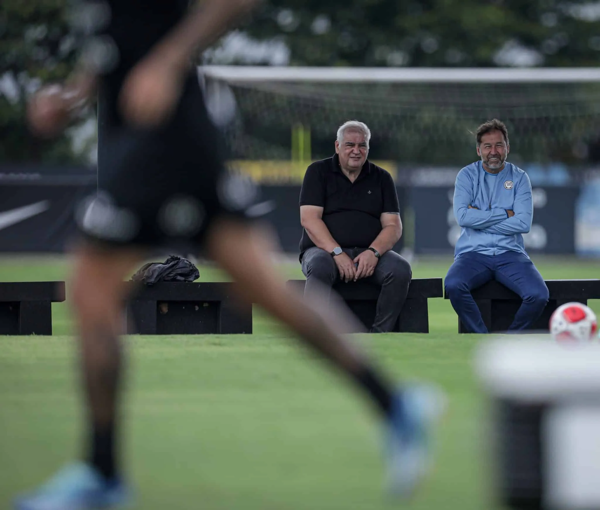 Fora de viagem para a Argentina, Rub&atilde;o est&aacute; por um triz no Corinthians