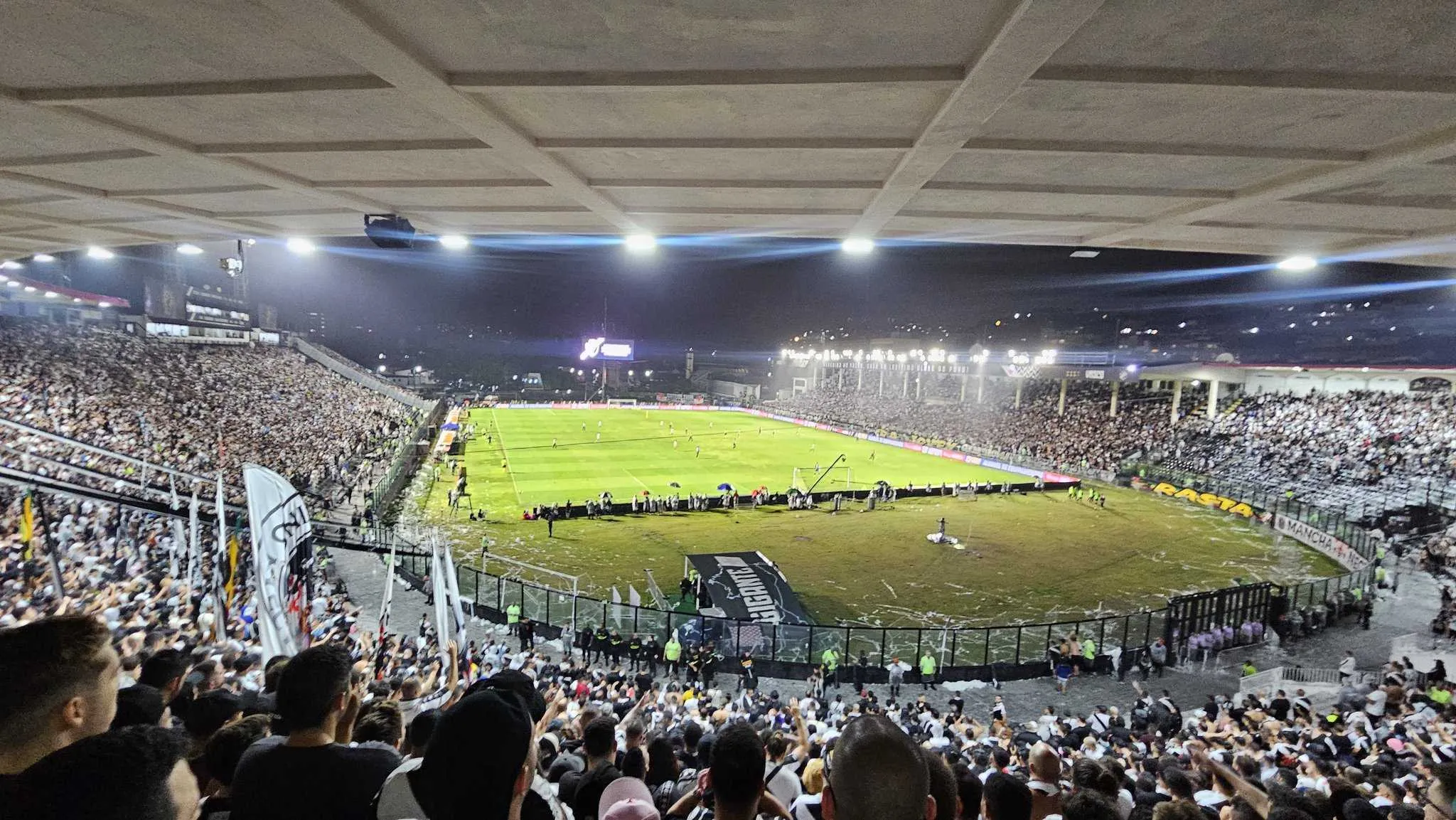 S&oacute; 12 mil? Entenda a pol&ecirc;mica sobre os ingressos vendidos pelo Vasco na Copa do Brasil