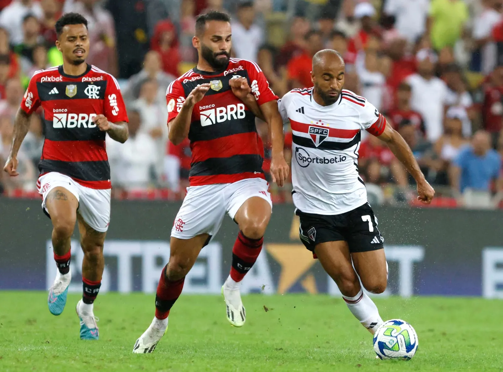 S&oacute; a Copa do Brasil pode salvar ano de Flamengo e S&atilde;o Paulo, dois finalistas &agrave; beira da crise